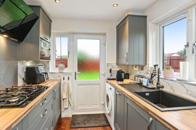 24 Gilberstoun Loan, Edinburgh, EH15 2RQ photo 4