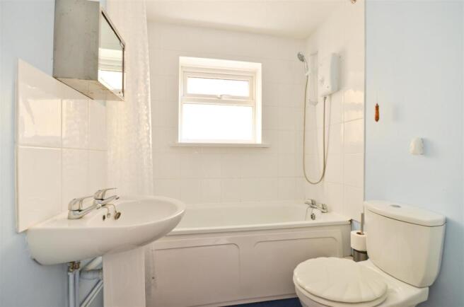 Bathroom.JPG