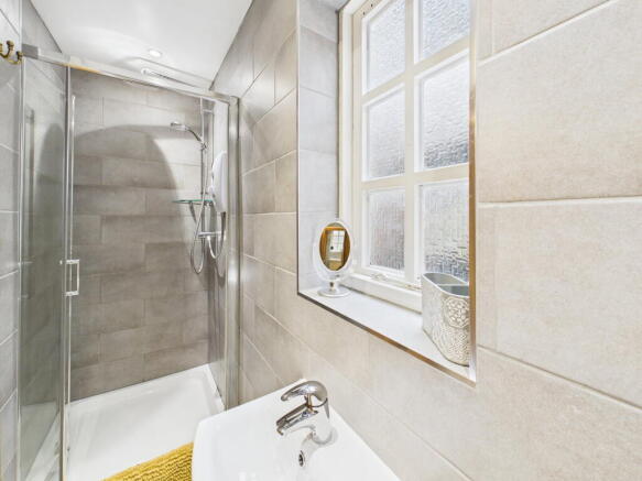 2 bed Cottage for sale Image 8