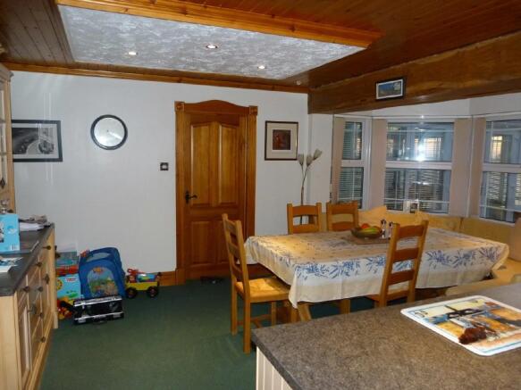 Kitchen/Breakfast Rm