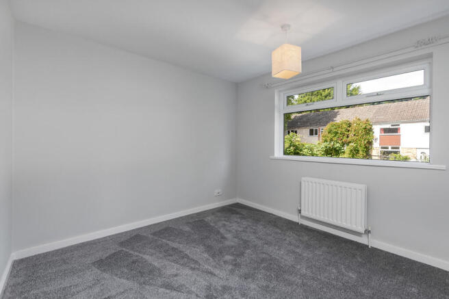 3 bed Semi-Detached to rent Image 8