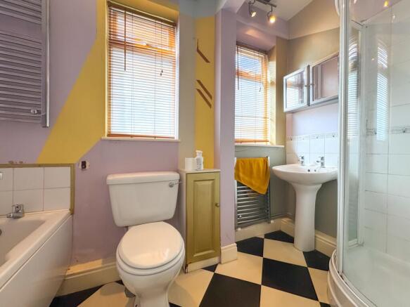 3 bed Bungalow for sale Image 7