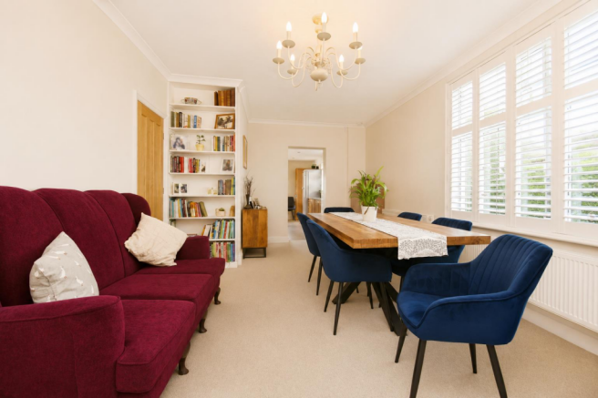 4 bed Detached for sale Image 7