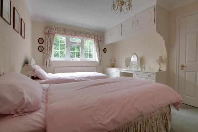2 bed Apartment for sale Image 10