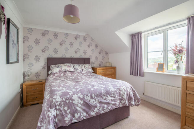 4 bed Detached for sale Image 10