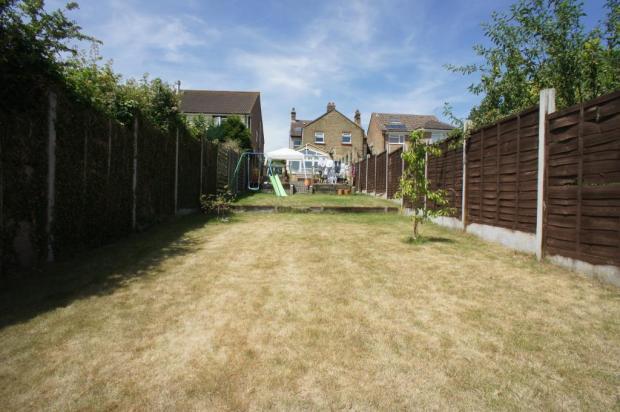 Approx 135ft Garden