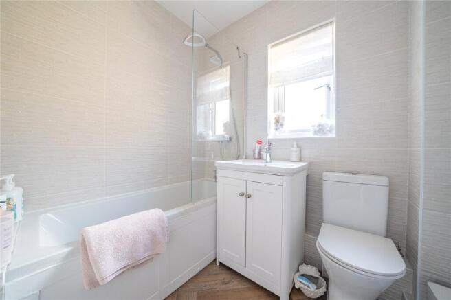 2 bed Apartment for sale Image 6