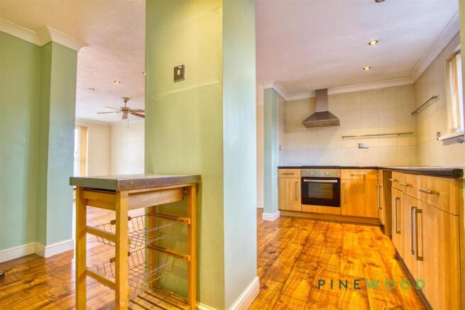 Kitchen/Lounge