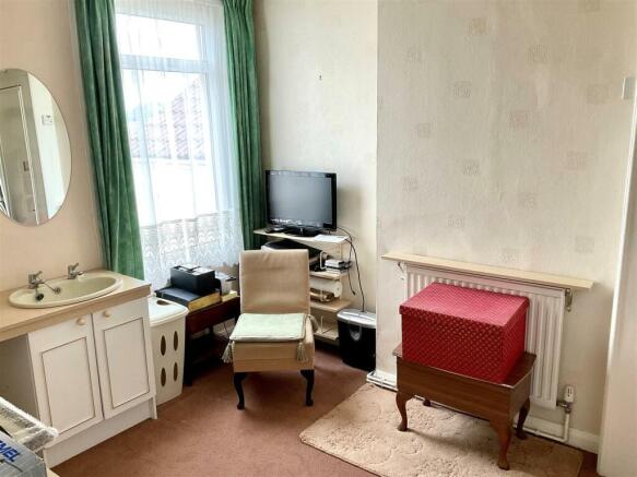 Bedroom 2.jpg