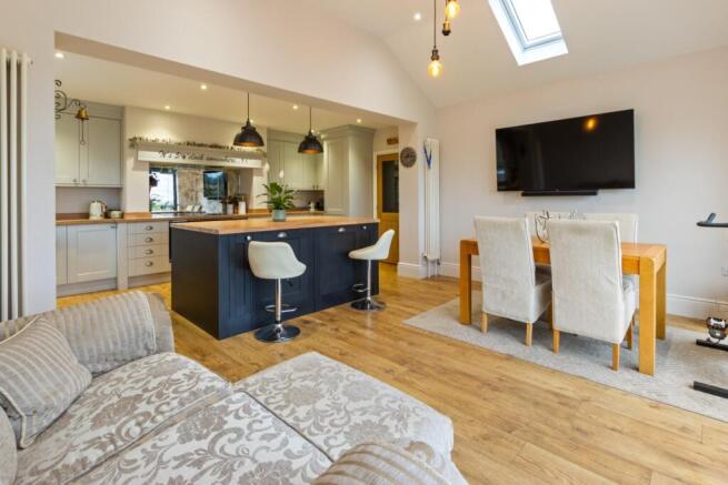 Kitchen/Diner/Living