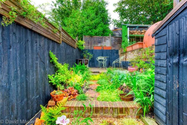 Garden1a.jpg