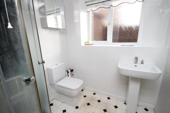 SHOWER ROOM/W.C.