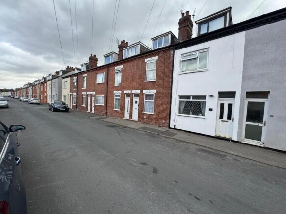3 bed Terraced for sale Image 4