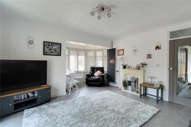 Living Room Photo 2