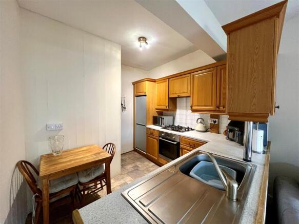 Bramleys Estate Agents - Town End - Golcar (2).jpg