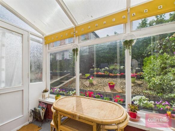 3 bed Semi-Detached for sale Image 10