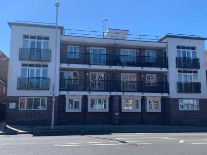 Denne Parade, Horsham, RH12