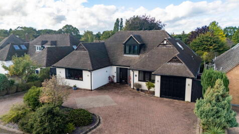 Waters Drive, Four Oaks, B74 4TQ