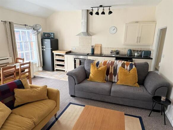 Kitchen/Living Room
