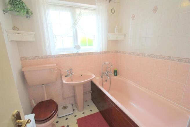 Bathroom (58).JPG