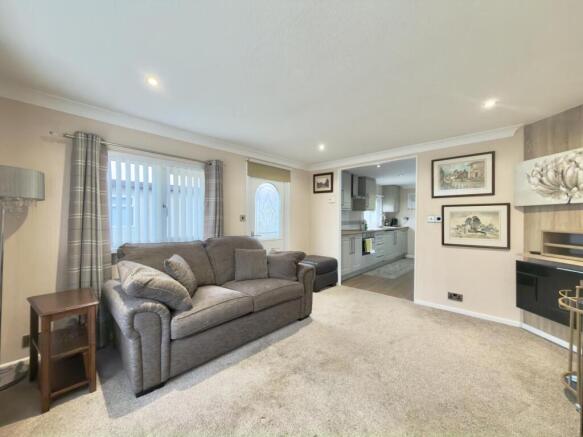 2 bed Park Home for sale Image 5