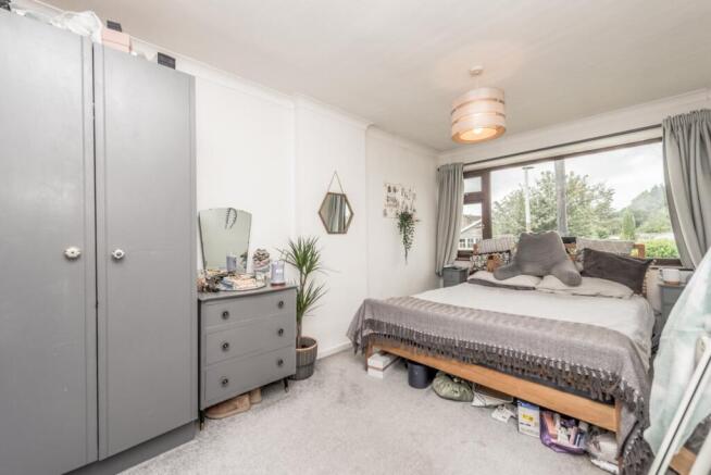 3 bed Terraced for sale Image 9