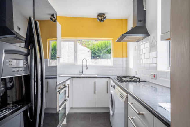 2 bed Terraced for sale Image 5