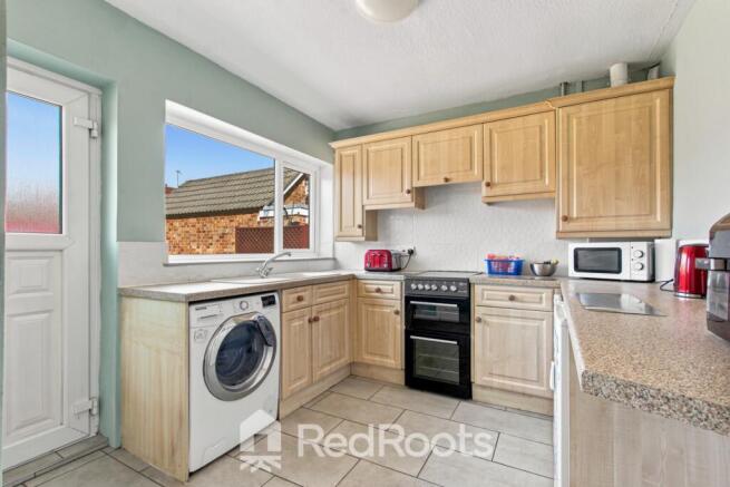 2 bed Detached Bungalow for sale Image 4