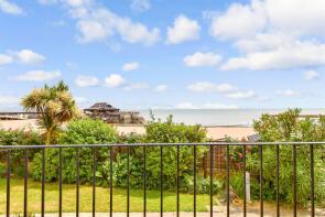 6, Eagle House, The Parade, Broadstairs CT10 1LZ