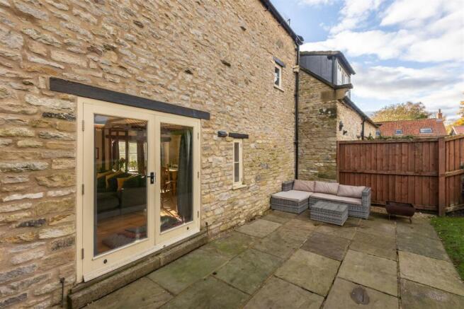 Blacksmiths House External-19.jpg