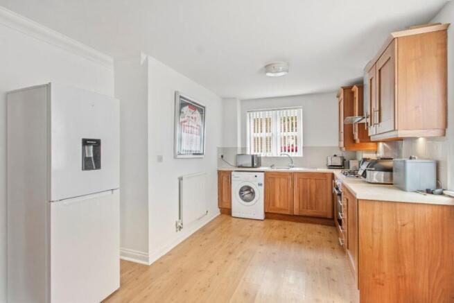 2 bed Apartment for sale Image 8