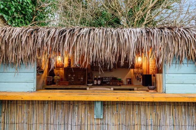 Tiki Bar