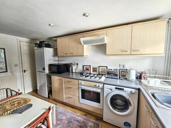 4 bed End of Terrace for sale Image 5