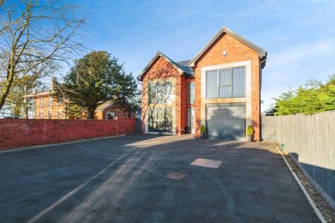 Haighton Green Lane, Preston, PR2