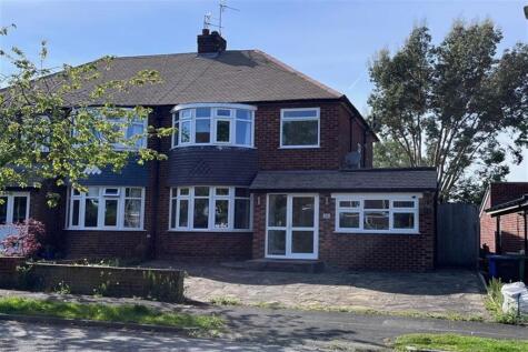 Tewkesbury Avenue, Hale