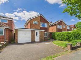 53, Greenfields Road, Horsham RH12 4JL