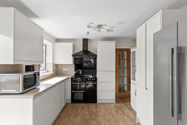 3 bed Detached Bungalow for sale Image 4