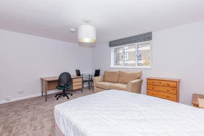 Sitting room/bedroom