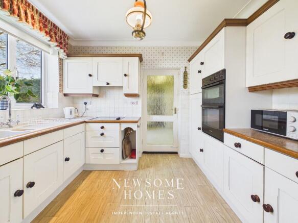 Kitchen/ Dining Room