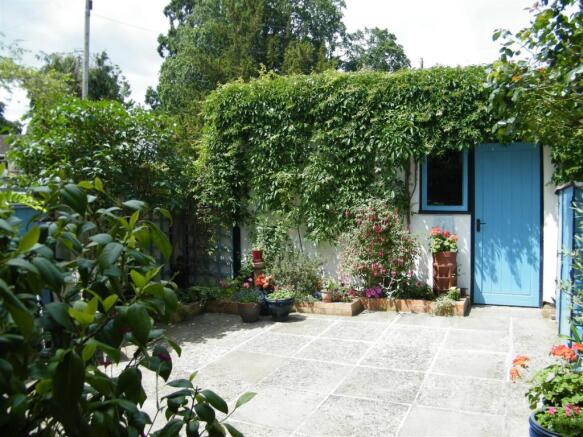 Courtyard Garden
