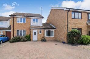 9, Sage Close, Reading RG6 5XT
