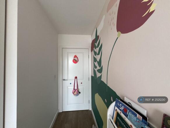 Single Bed Room