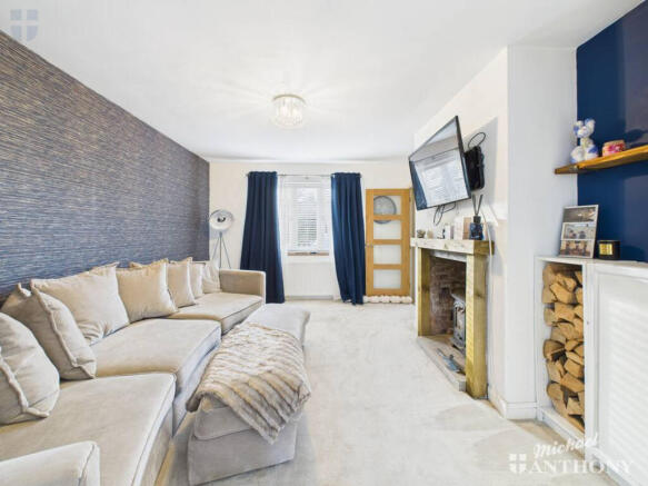 CAM03218G0-PR0828-STILL020-thumbnail-h750-70