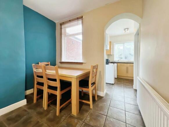 e2544f70-dining 20room 202.jpg