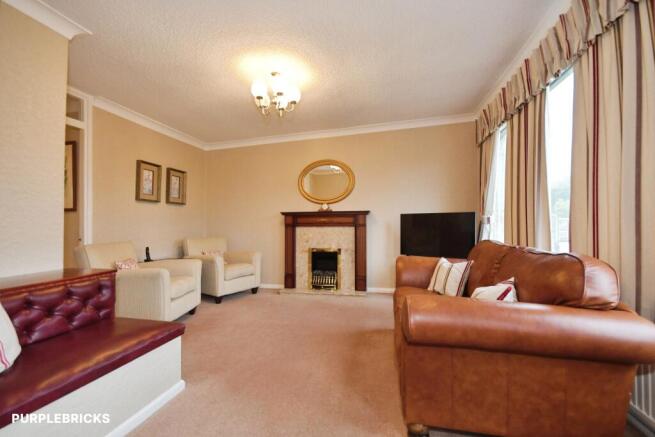 2-bed flat on Fleury Place, Sheffield, S14, £90,000
