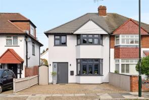6, River Way, Twickenham TW2 5JP