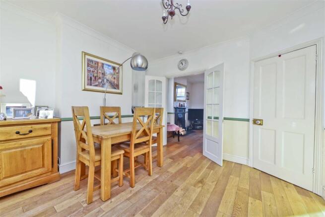 Dining Room.jpg