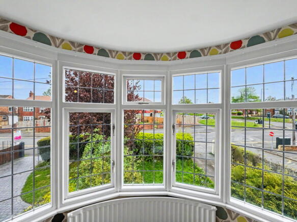 4 bed Semi-Detached for sale Image 11