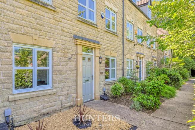 Viscount Drive (28).jpg