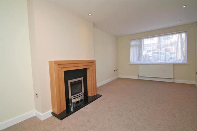 LOUNGE AREA